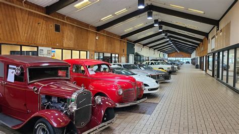 Classic automall - Classic Auto Mall is a 336,000-square foot classic and special interest automobile showroom, featuring over 850 vehicles for sale with showroom space for up to 1,000 vehicles. Also, a 400 vehicle barn find collection is on display. 